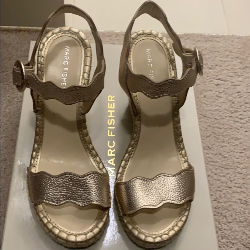 NEW MARC FISHER WEDGES